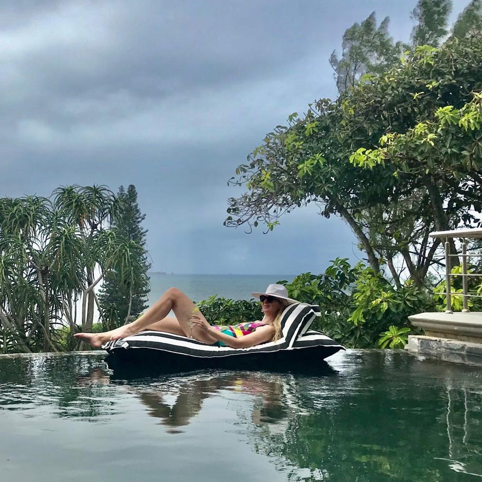 Aqua Loungers with Cushion - Covers