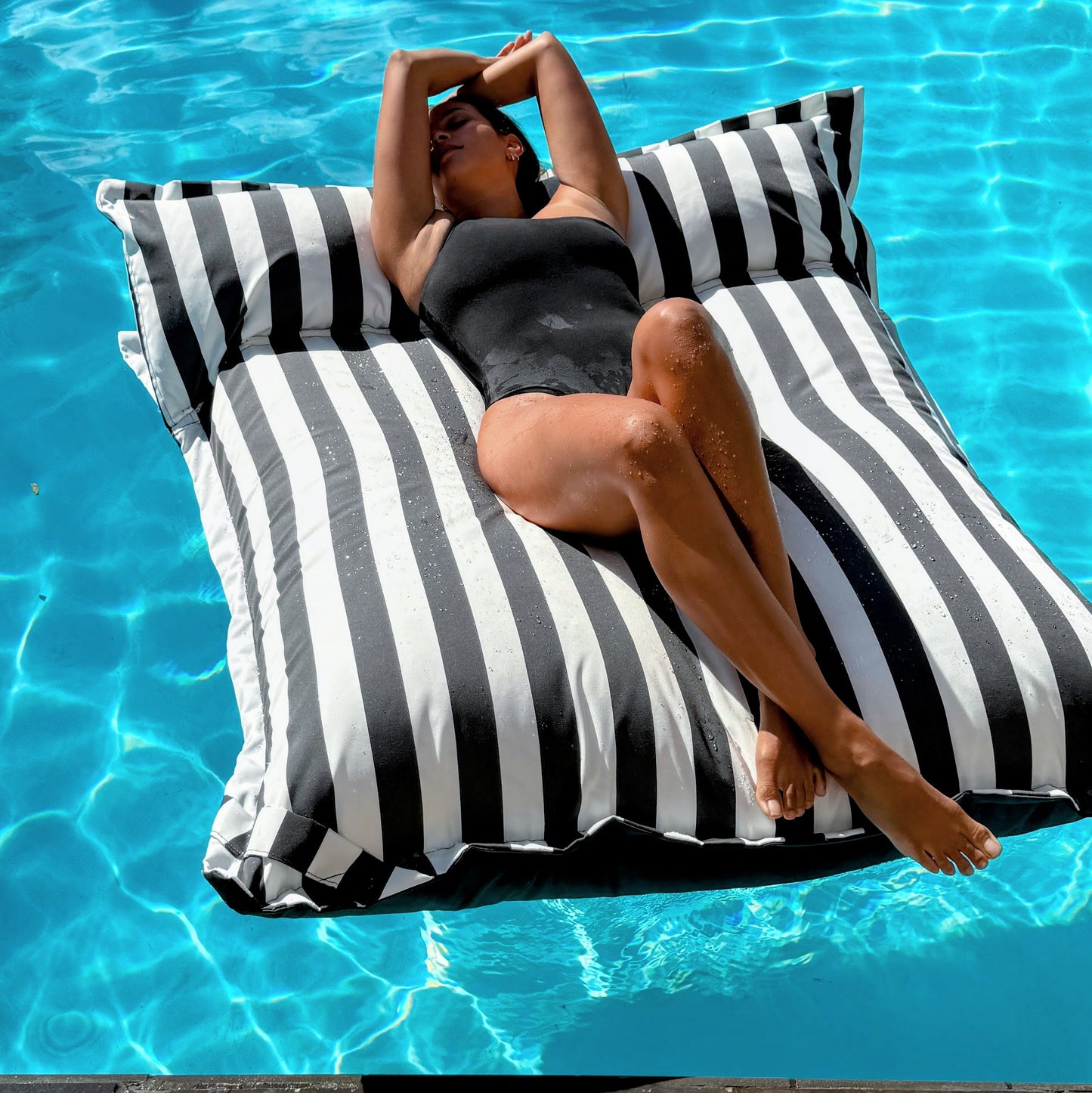 Aqua Loungers with Cushion - Covers