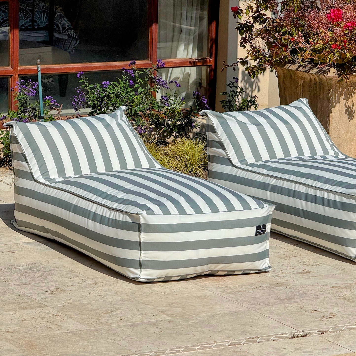 Poolside Daybed Loungers